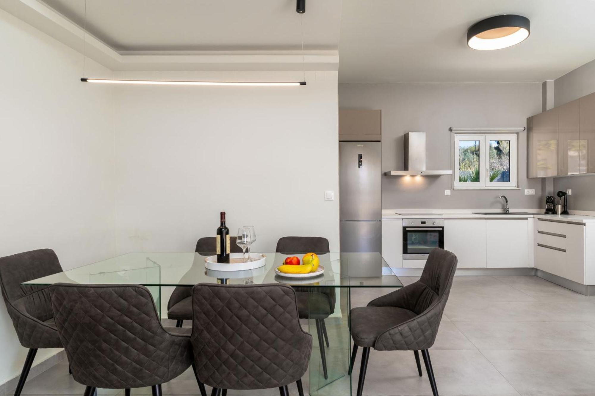 House * Adelianos Kampos